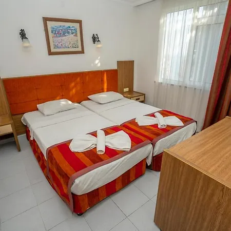 Carmen Hotel apartamentowy 3*