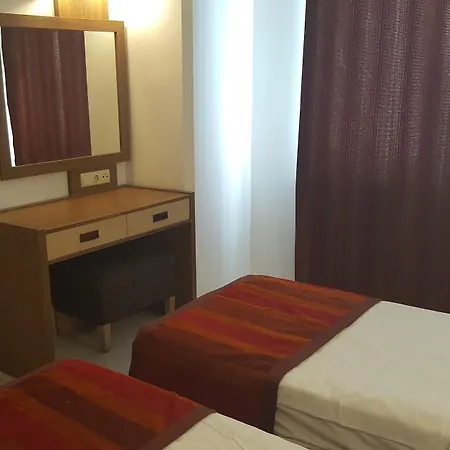 Carmen 公寓式酒店 阿拉尼亚