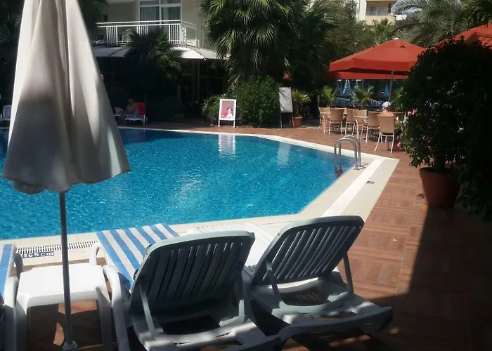 Carmen 公寓式酒店 阿拉尼亚