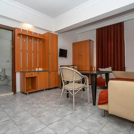 Apartahotel Carmen 3*