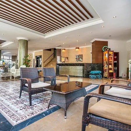 Carmen Apartahotel 3*